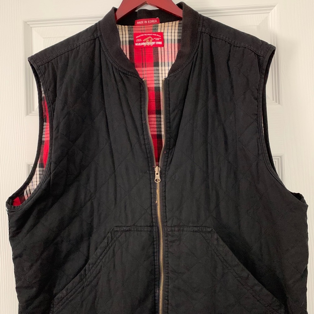 Marbolo black reversible vest
